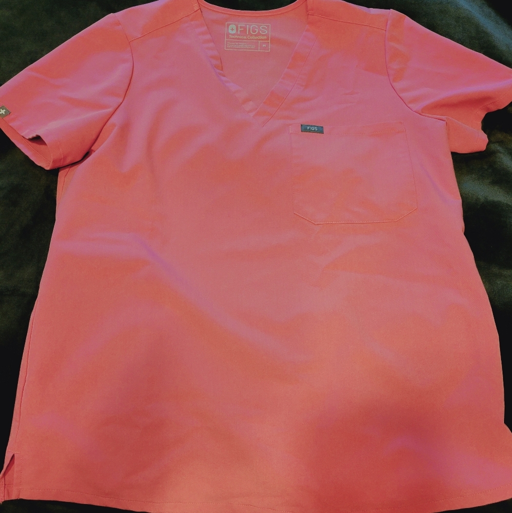 Figs Beat It Pink Catrina Top Medium EUC